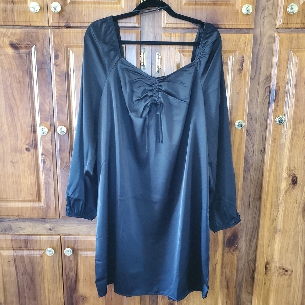 AND NOW THIS Black Size XXL Satinlike Long Sleeved Dress